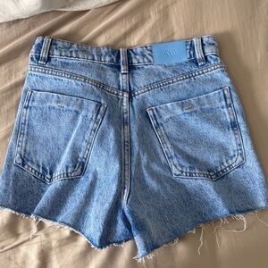 Zara Women's Light Blue Jean Shorts